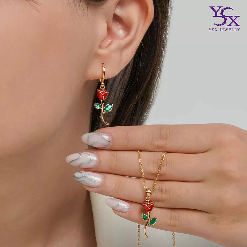 خرید غیرحضوری نیم‌ست شیک YSX با زنجیر و آبکاری براق