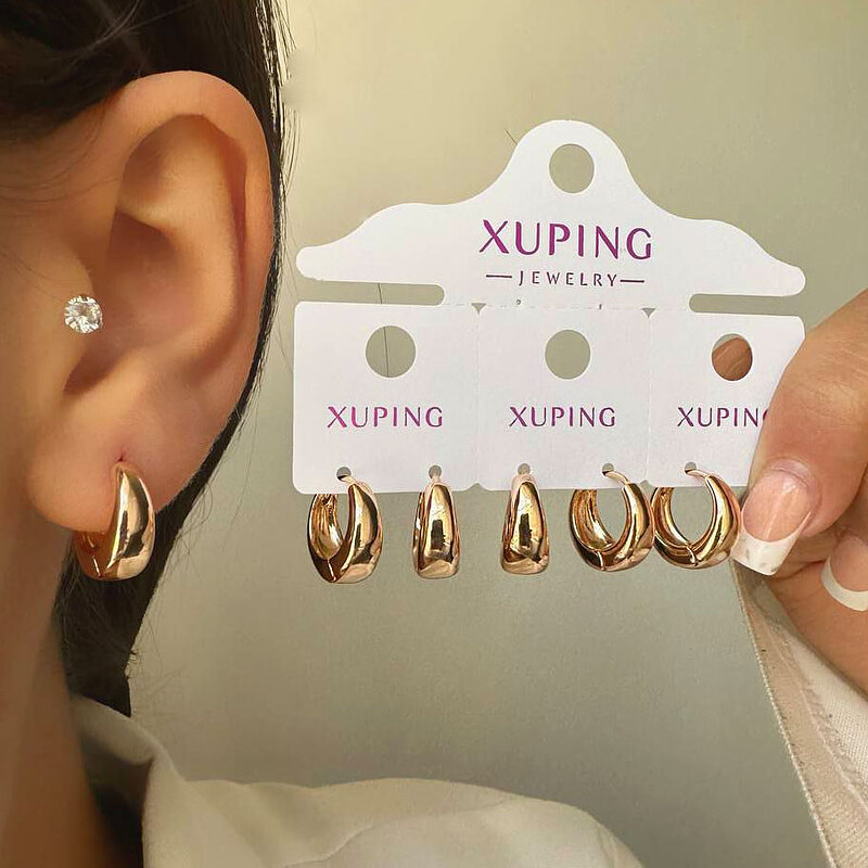گوشواره ژوپینگ مدل کلاسیک حلقه‌ای با درخشش خاص